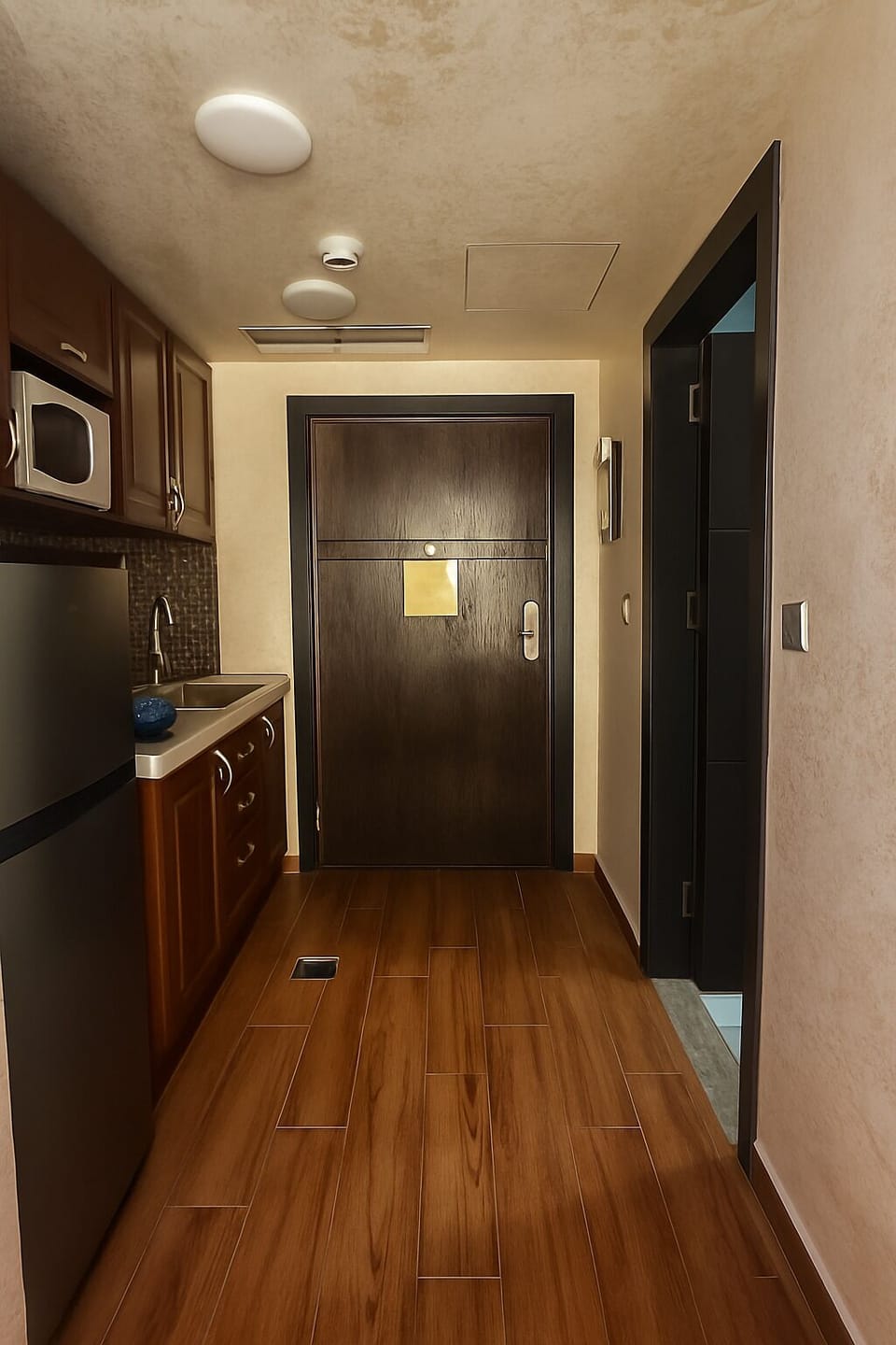 Twin Room, Balcony | Hypo-allergenic bedding available, minibar, in-room safe