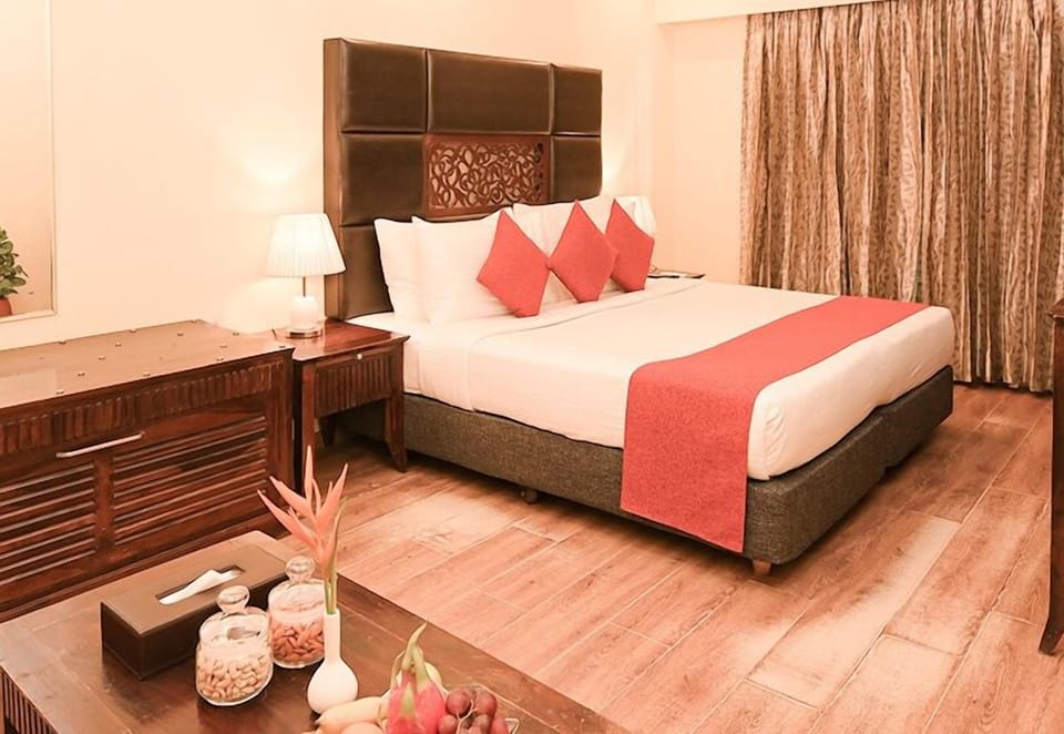 Blackout drapes, soundproofing, iron/ironing board, free WiFi