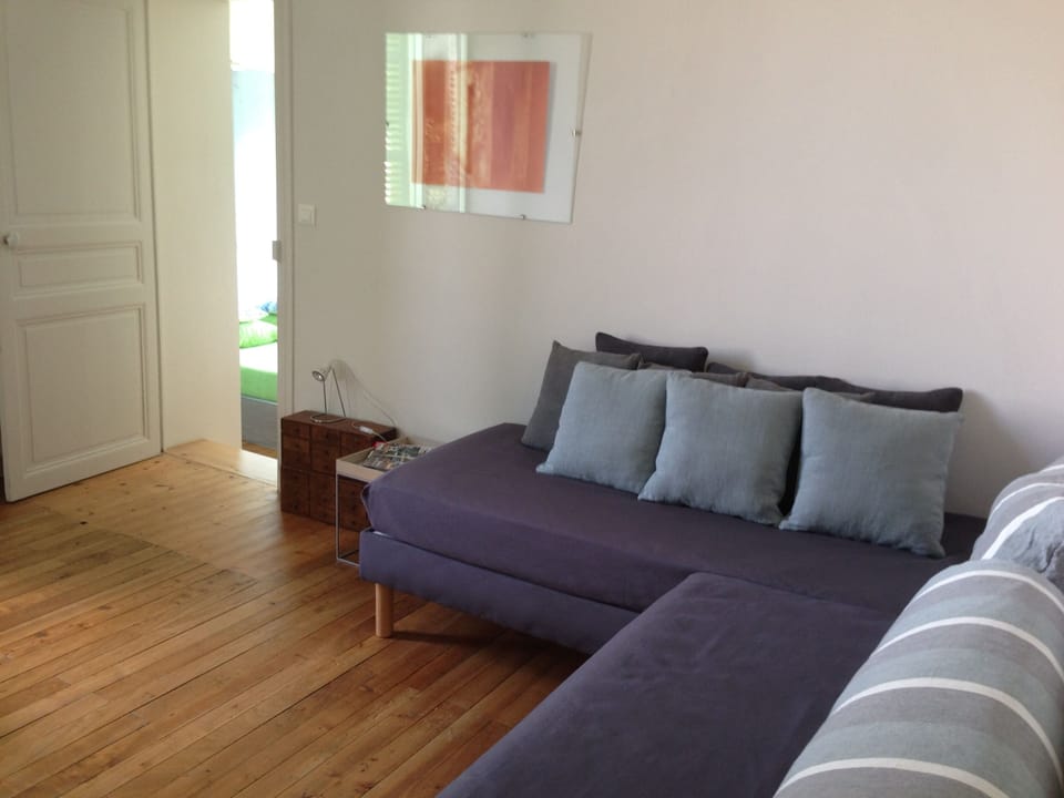 Family Suite, 2 Bedrooms | Living area | Table tennis