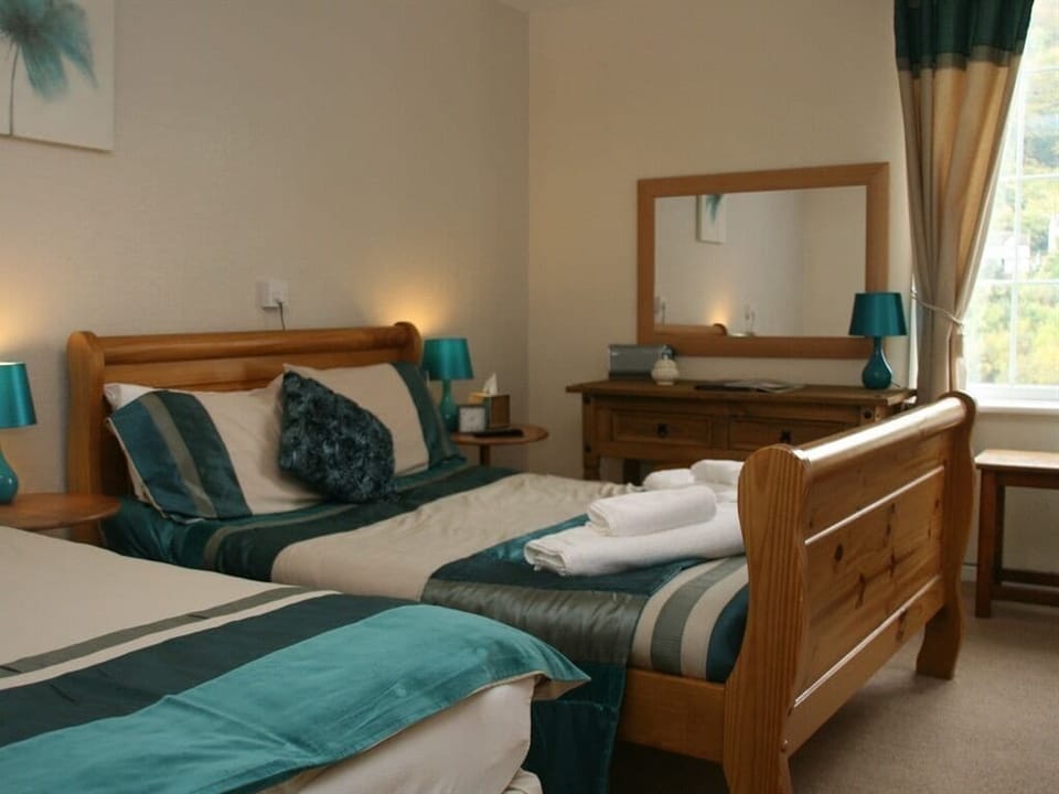 Standard Double Room, Ensuite, Garden View (and Sofa Bed) | Iron/ironing board, free WiFi, bed sheets