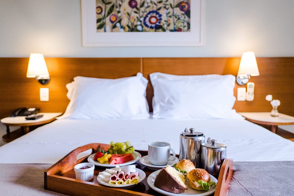 Deluxe Double Room, Non Smoking | Minibar, in-room safe, individually decorated, individually furnished