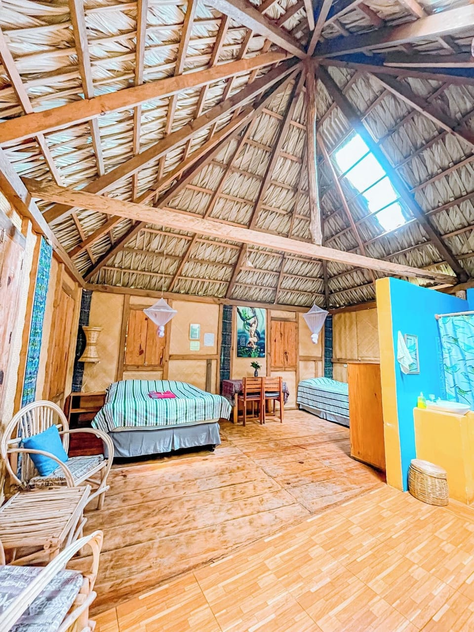 Romantic Cabin, 1 Bedroom, Garden View | WiFi (free), bed sheets