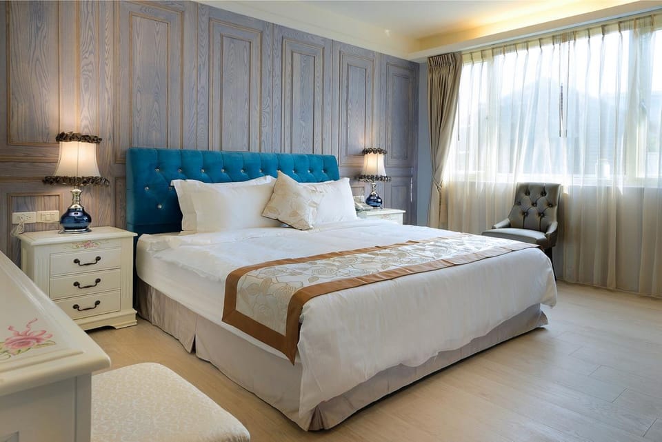 Deluxe Double Room, Bathtub | Down comforters, memory foam beds, blackout drapes, free WiFi