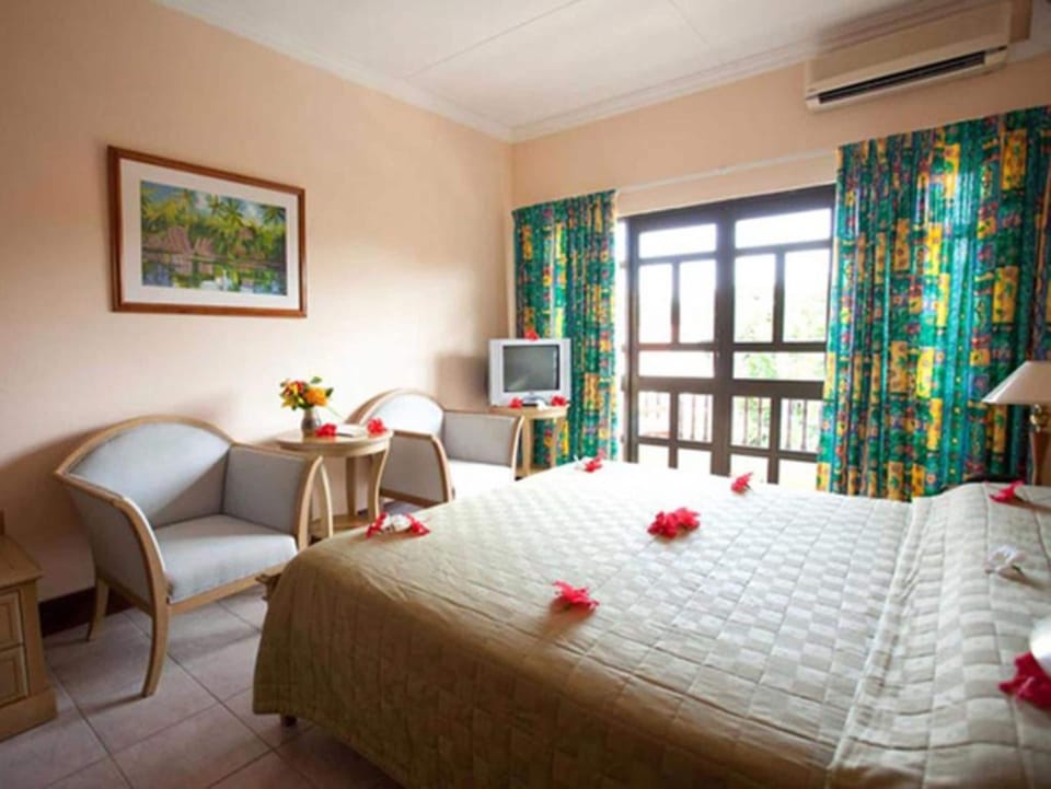 Double Room | Minibar, in-room safe