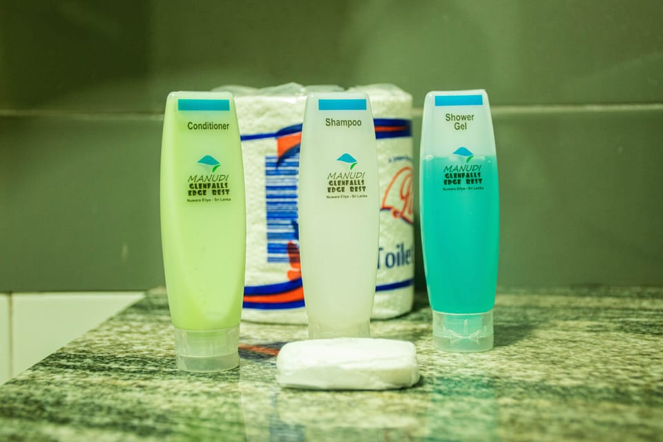 Classic Duplex, 1 Bedroom, Mountain View | Bathroom | Free toiletries, hair dryer, bidet, towels