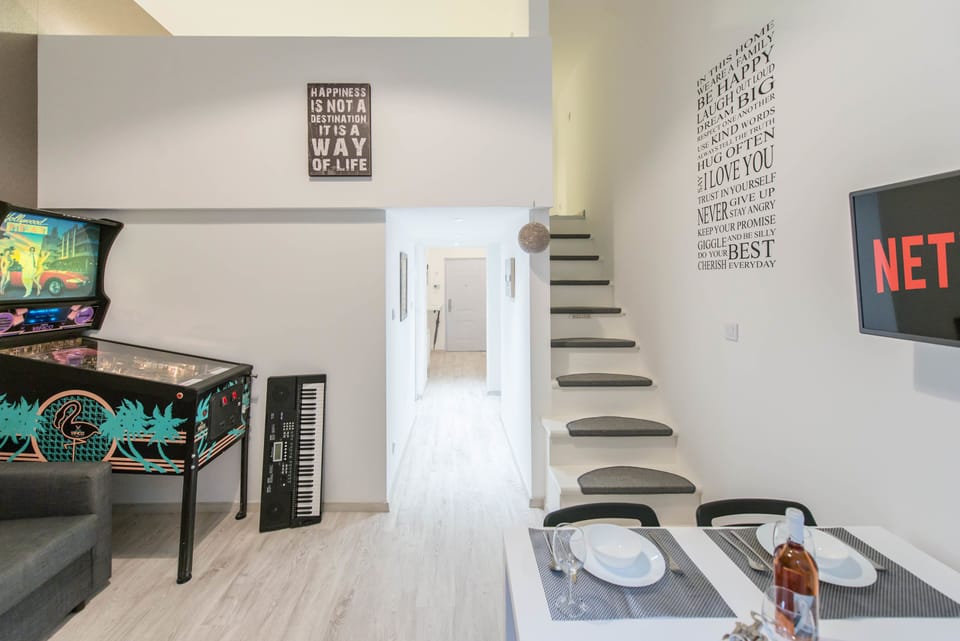 Design Apartment DIAMOND | Soundproofing, iron/ironing board, WiFi (free), individually decorated
