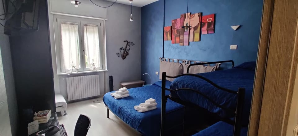 Desk, iron/ironing board, free WiFi, bed sheets