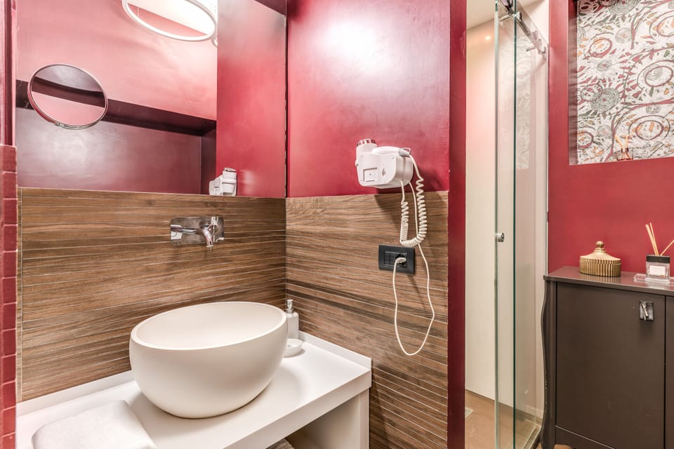 Standard Double or Twin Room | Bathroom | Shower, free toiletries, hair dryer, slippers