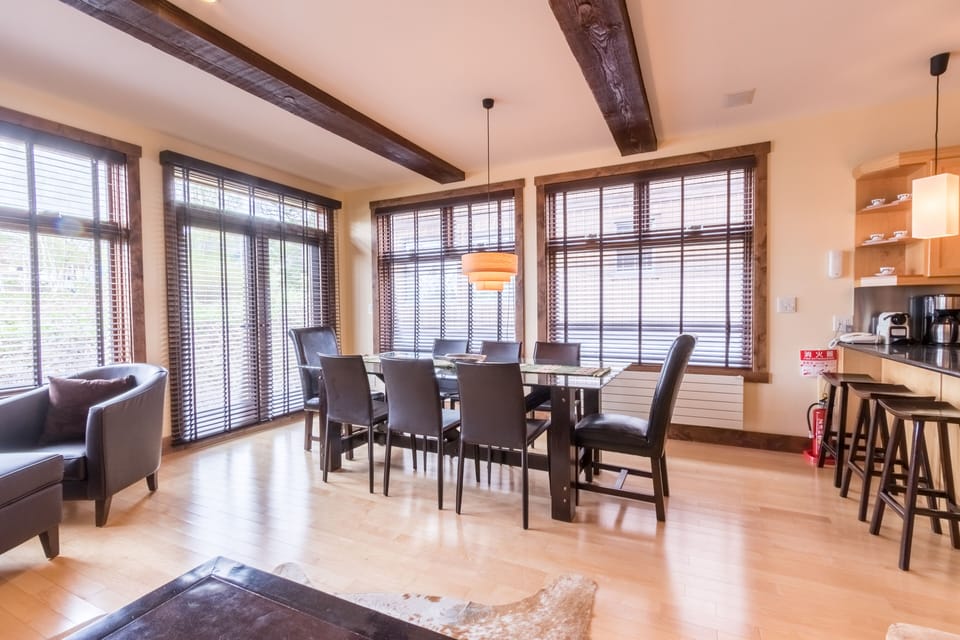 House, 5 Bedrooms (With 4 Bathroom) | Dining room