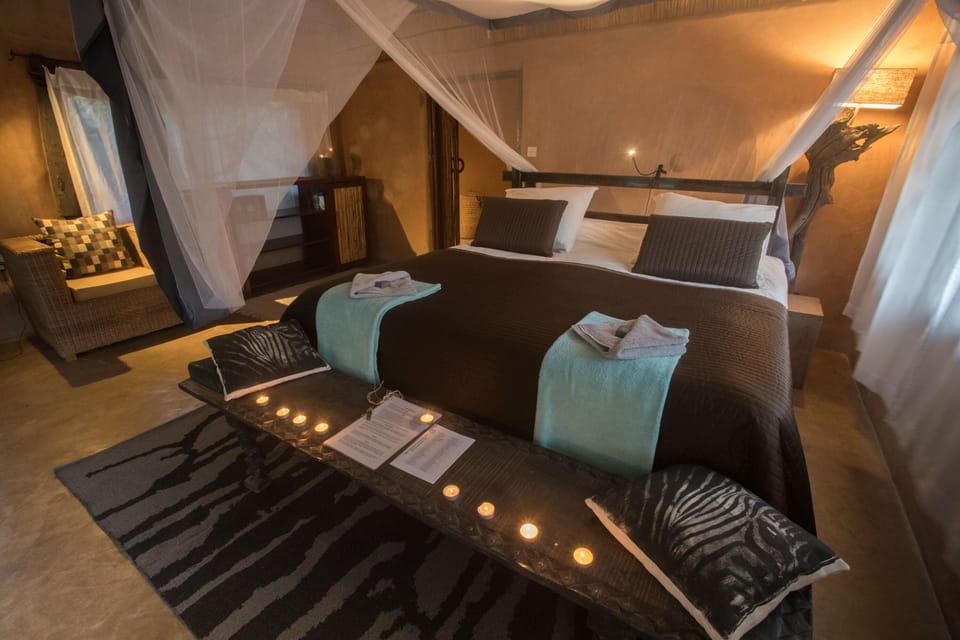 Romantic Double Room | Bed sheets