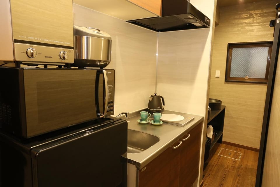 Fridge, microwave, stovetop, electric kettle
