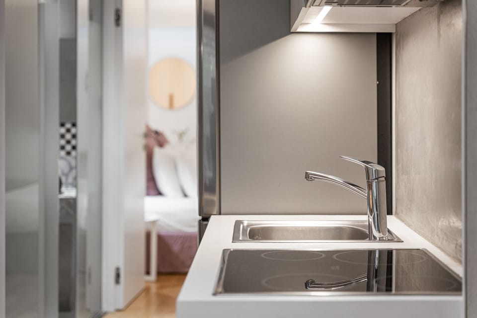 Cosy Living | Private kitchen | Fridge, espresso maker, coffee/tea maker, electric kettle