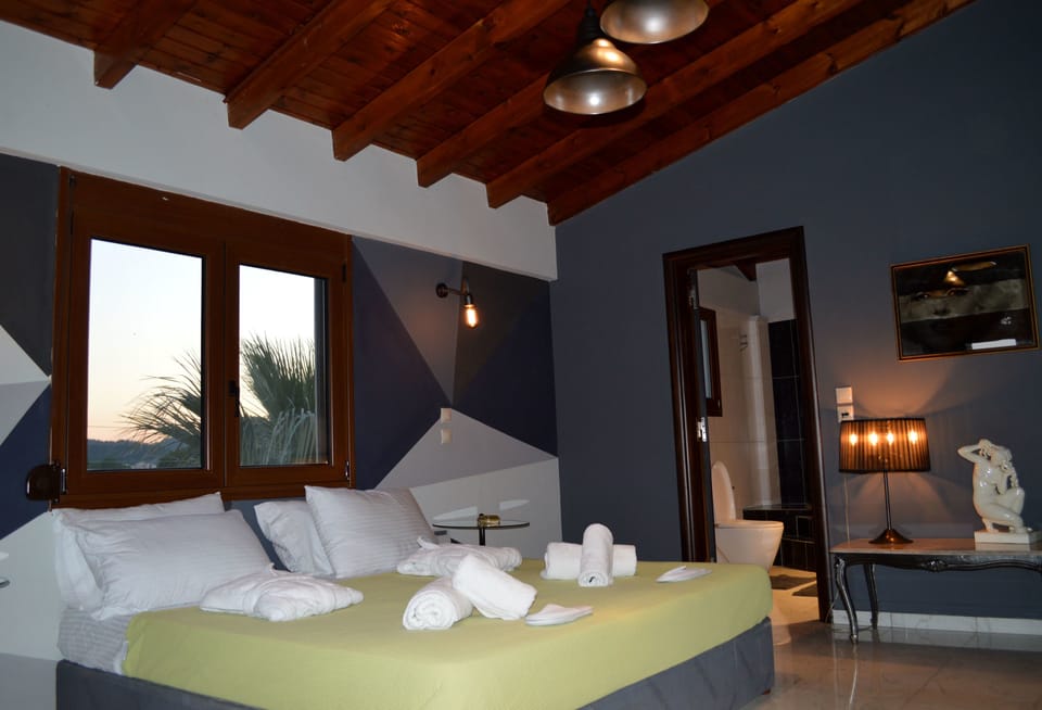 Villa, 5 Bedrooms, Private Pool | 5 bedrooms, in-room safe, iron/ironing board, cribs (free)