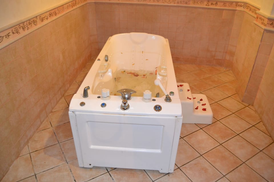 Sauna, Turkish bath, body wraps, facials, manicures and pedicures