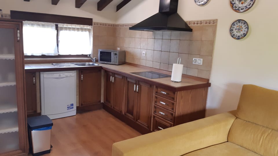 Cottage, Private Bathroom (La Huerta) | Private kitchen