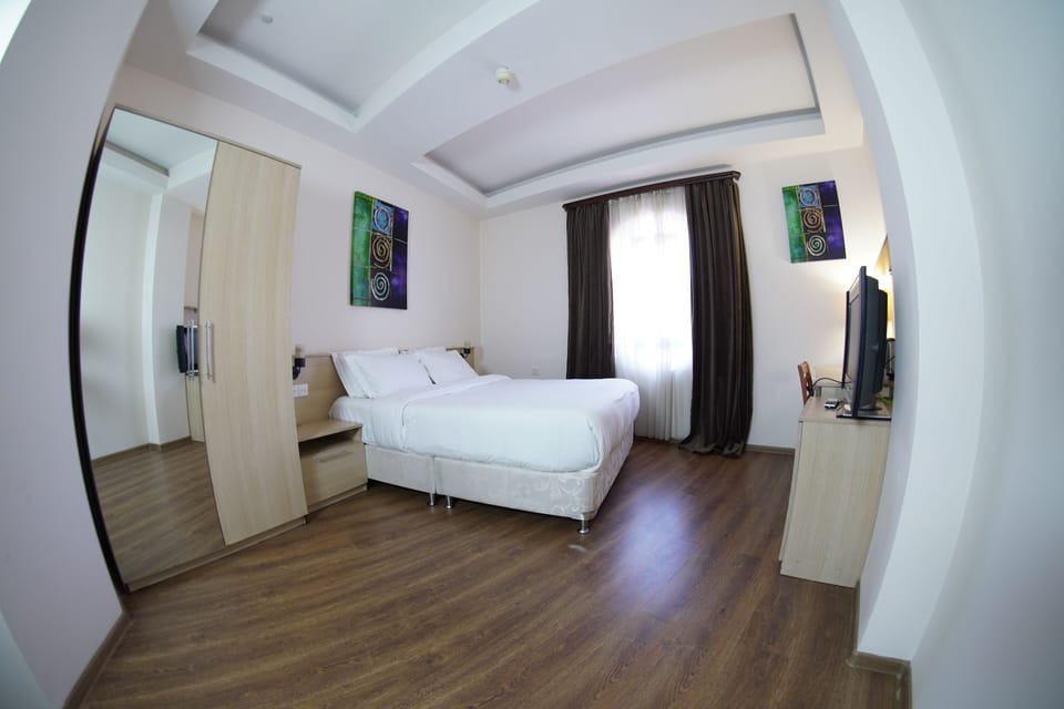 Standard Double Room | Premium bedding, minibar, in-room safe, desk