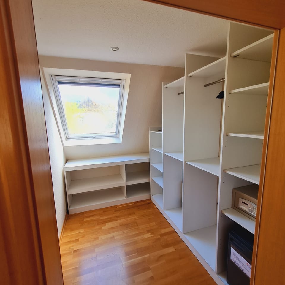 Deluxe Double Room | Hypo-allergenic bedding, minibar, in-room safe, individually decorated