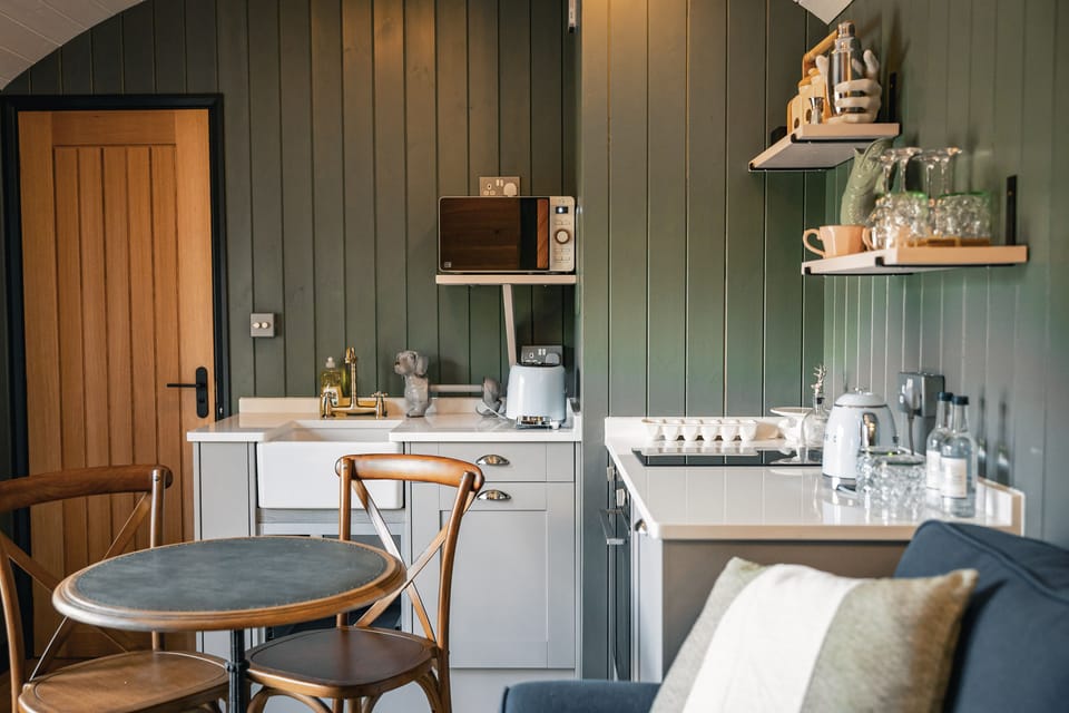 Lake Hut | Private kitchen | Mini-fridge, electric kettle