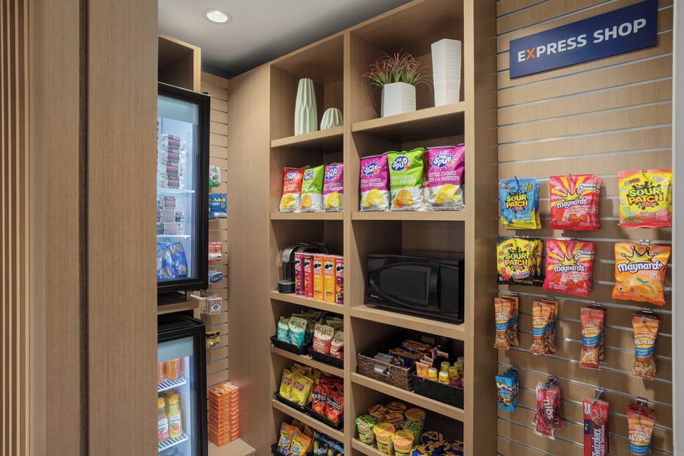 Snack bar