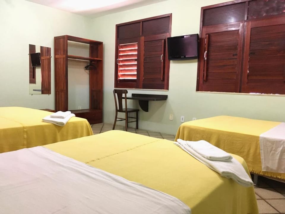 Family Room | Free WiFi, bed sheets