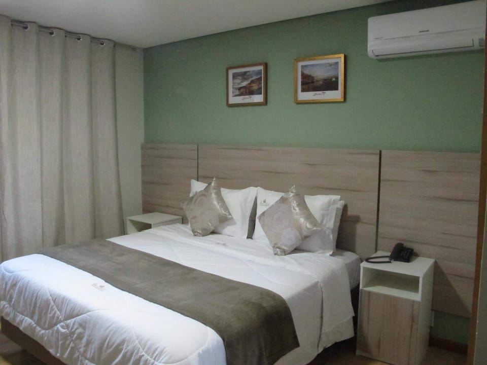 Minibar, desk, blackout drapes, free WiFi