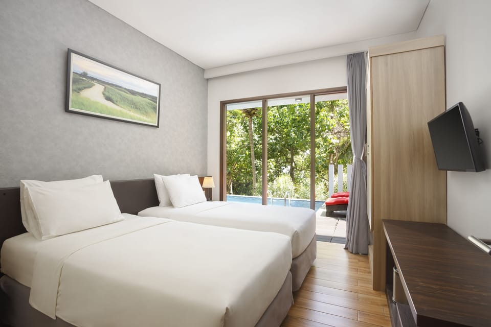 Villa | Premium bedding, down comforters, minibar, in-room safe
