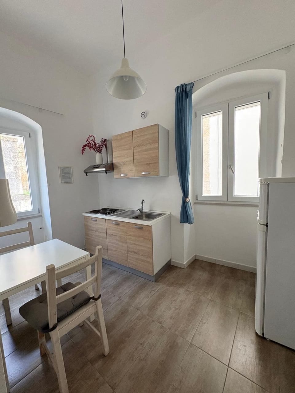 Basic Room | Private kitchen | Espresso maker, coffee/tea maker, fridge, microwave