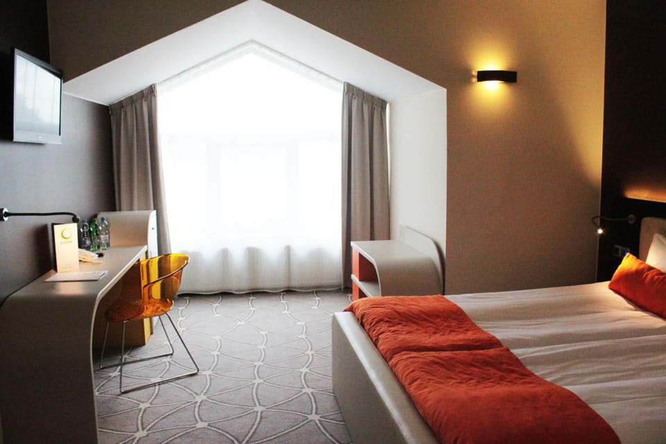 In-room safe, desk, iron/ironing board (on request), cribs (surcharge)