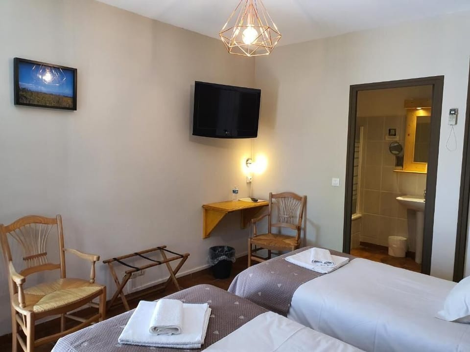 In-room safe, desk, soundproofing, WiFi (free)