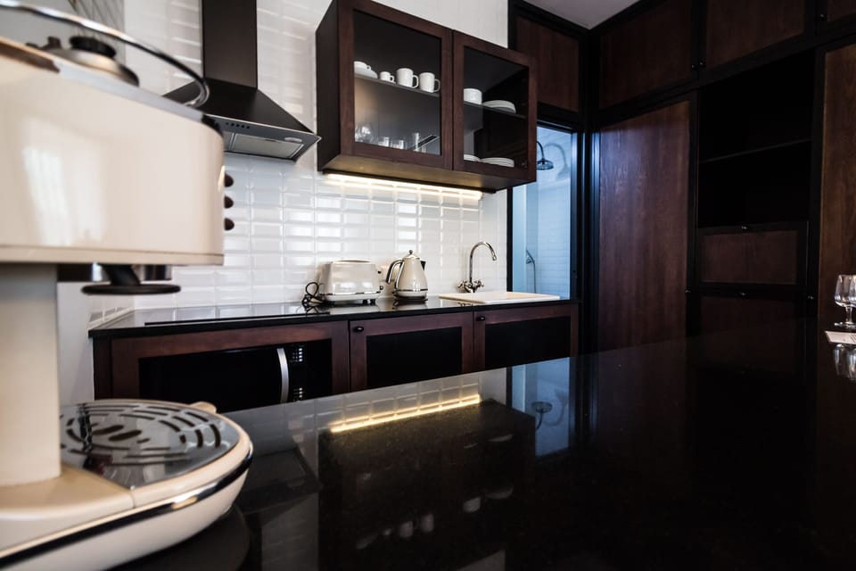Standard Studio (Torre 1) | Private kitchen | Fridge, microwave, oven, stovetop