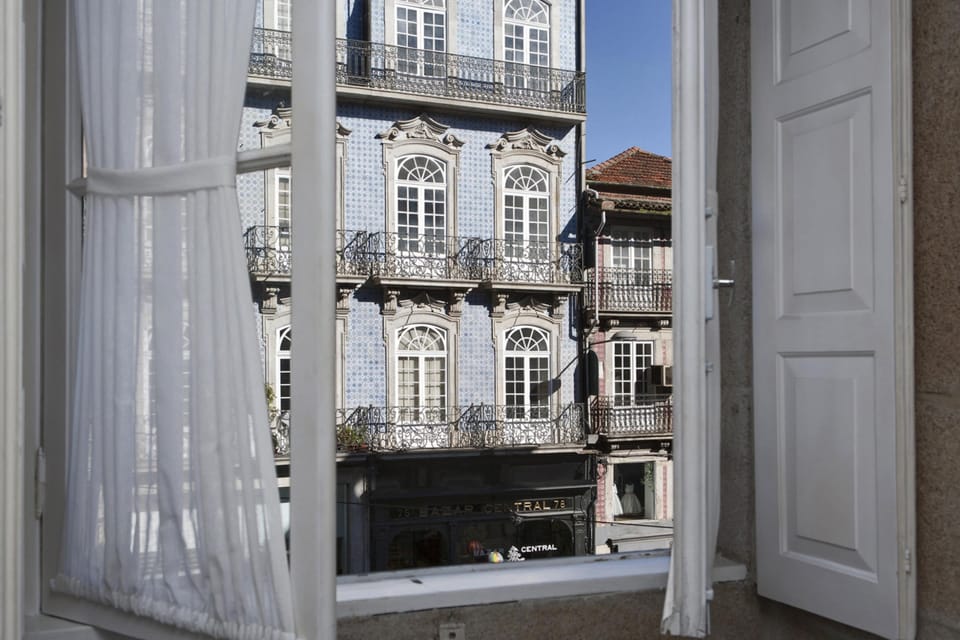 YOUROPO - Clérigos Hotel in Porto