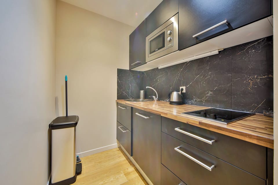 Private kitchenette