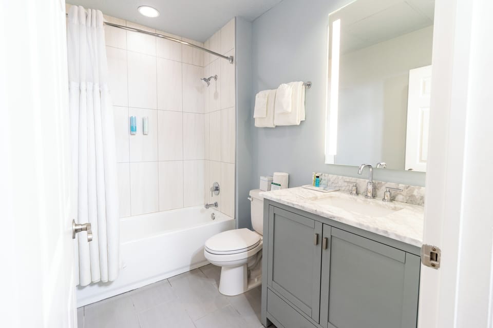 Ground Floor Suite (Pet Friendly) | Iron/ironing board, free WiFi, bed sheets
