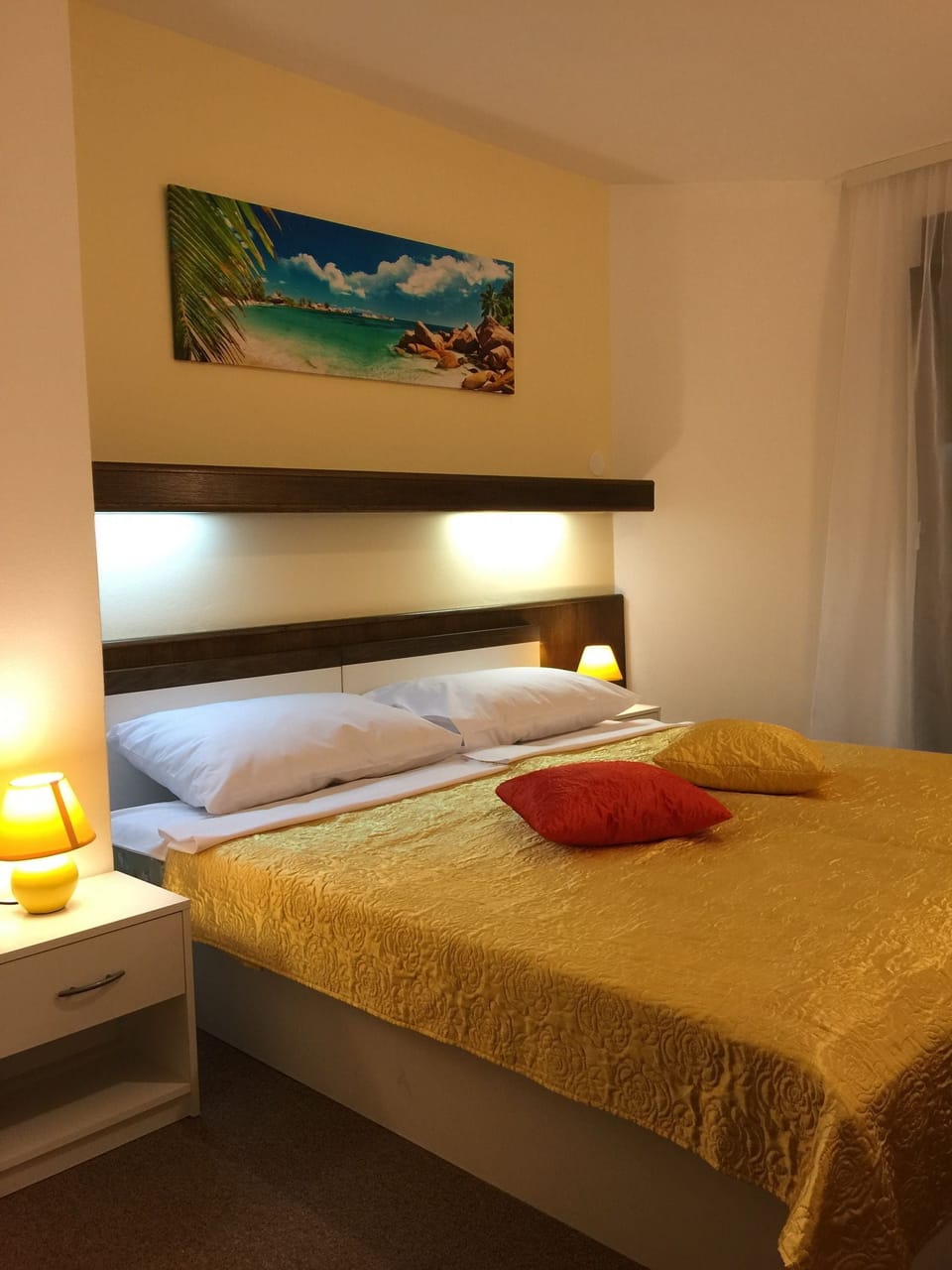 Standard Double Room, Balcony, Sea View | Minibar, desk, rollaway beds, free WiFi