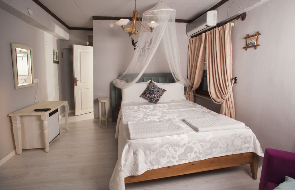 Double Room | Minibar, free WiFi