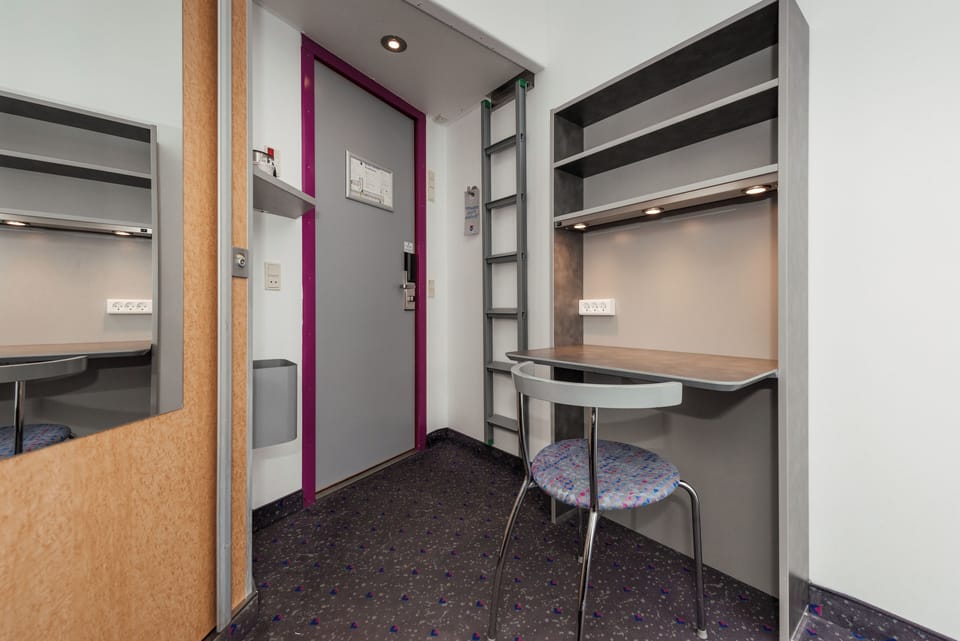 Economy Room | Desk, free WiFi, bed sheets