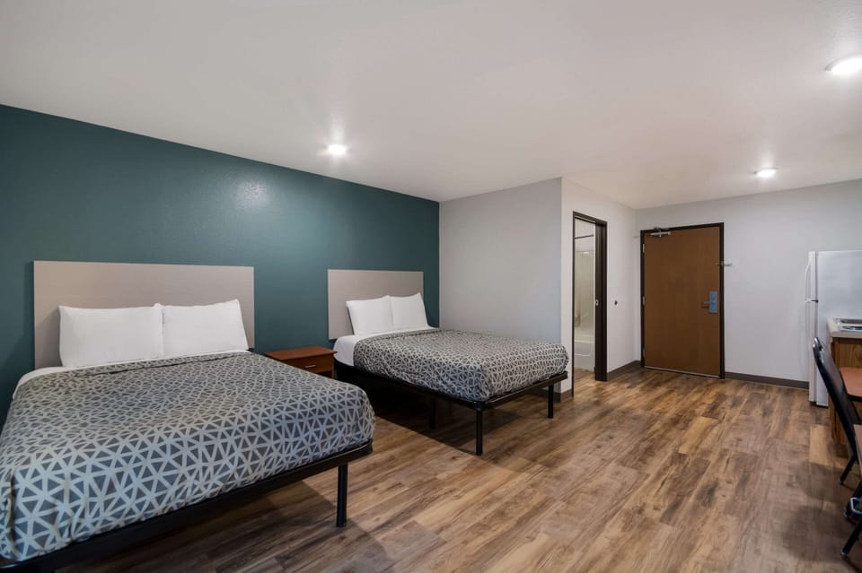 Standard Studio, 2 Double Beds, Kitchen | Desk, laptop workspace, iron/ironing board (on request), WiFi (free)