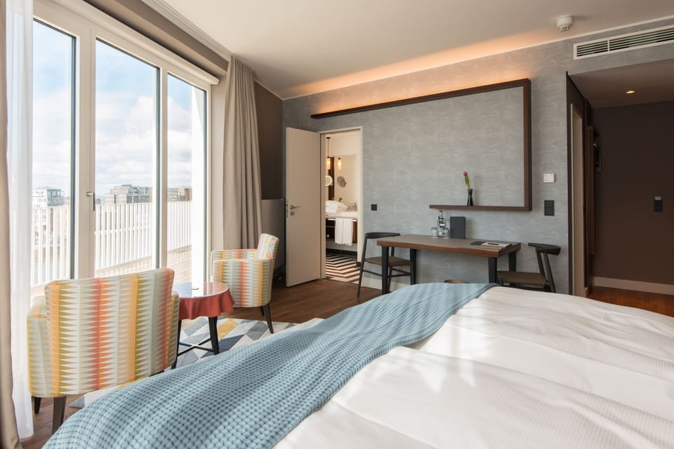 Premium bedding, minibar, in-room safe, desk
