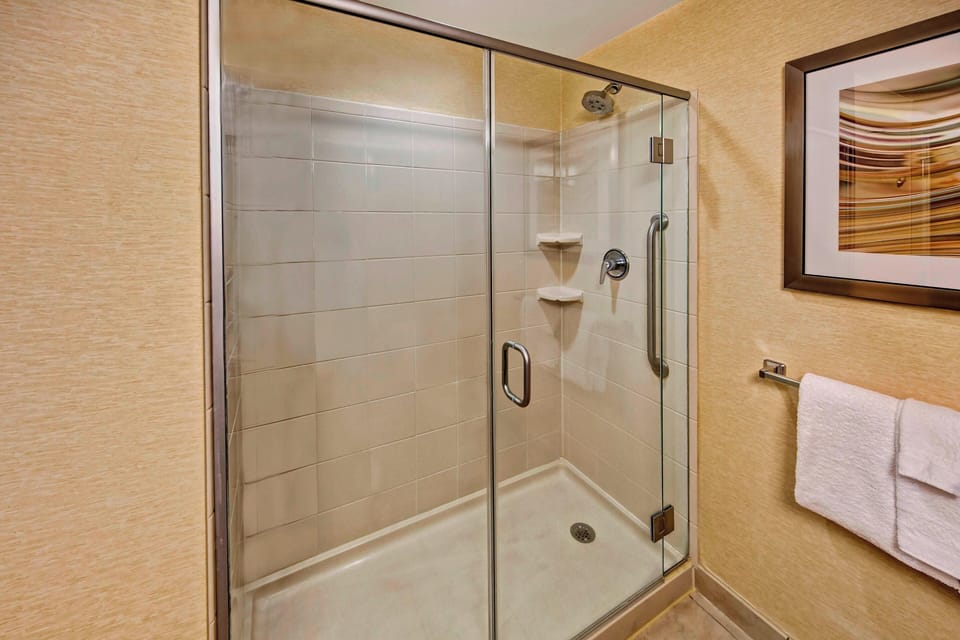 Room, 1 King Bed with Sofa bed | Bathroom | Shower, hair dryer, towels
