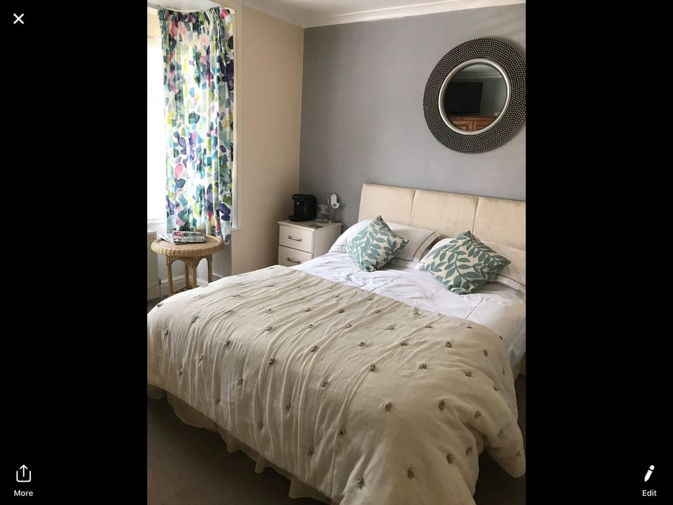 Premium Double Room (Ensuite )