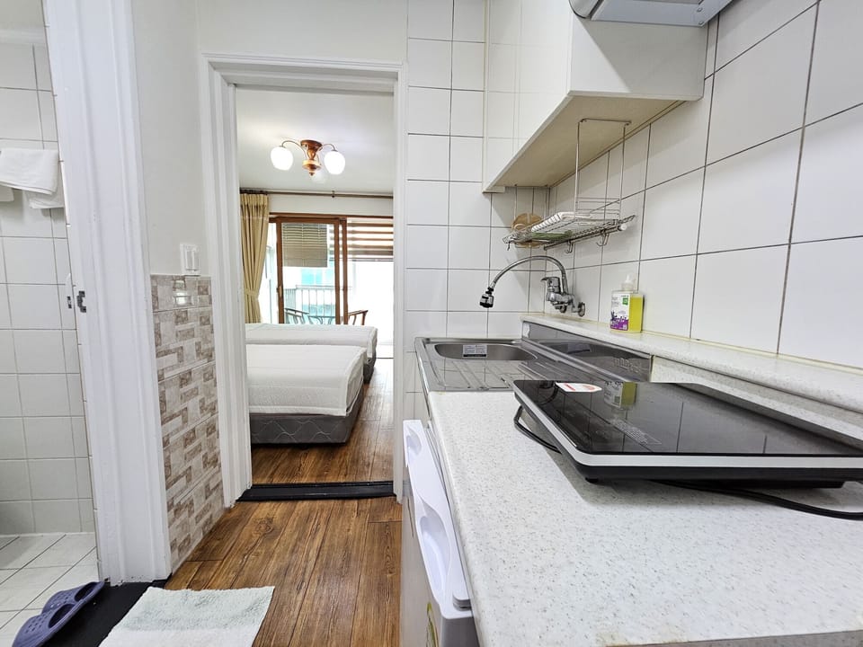 Standard Room (27 sqm) | Free WiFi