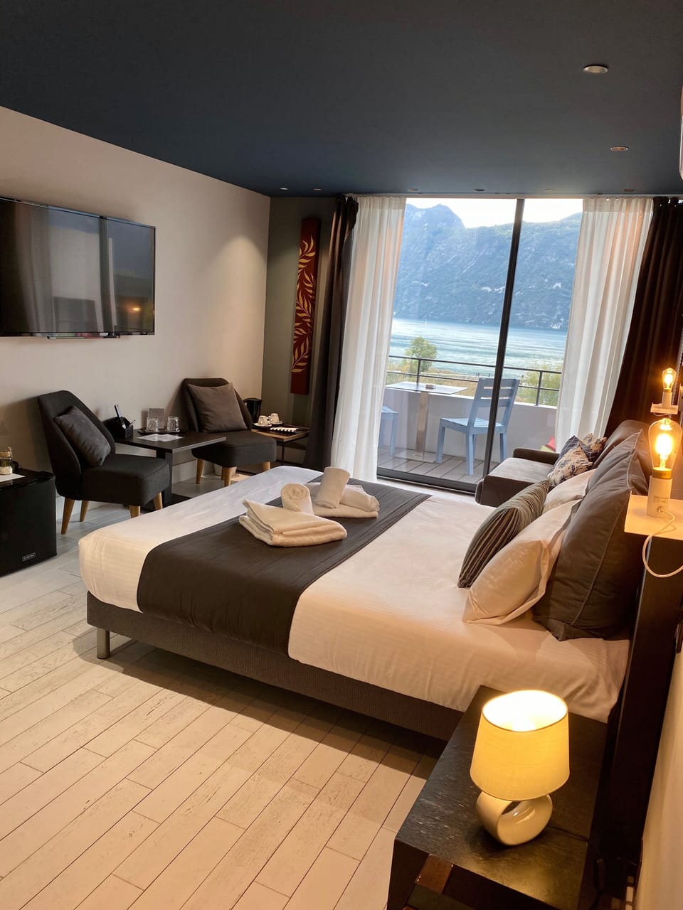 Comfort Double Room, Lake View (balcon, salle de bain et douche) | View from room