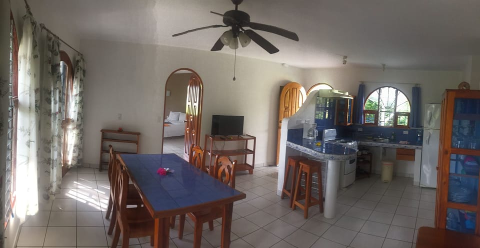 Family Apartment, 2 Bedrooms, Non Smoking, 2 Bathrooms | Living area