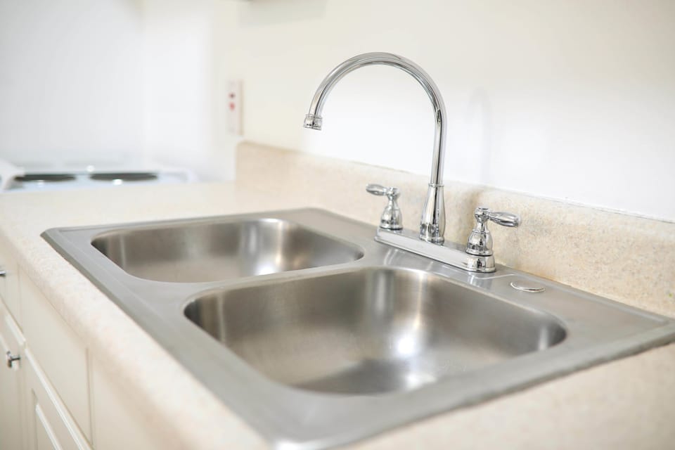 Deluxe Apartment, 1 King Bed, Terrace, Garden Area | Private kitchen | Full-size fridge, microwave, oven, stovetop