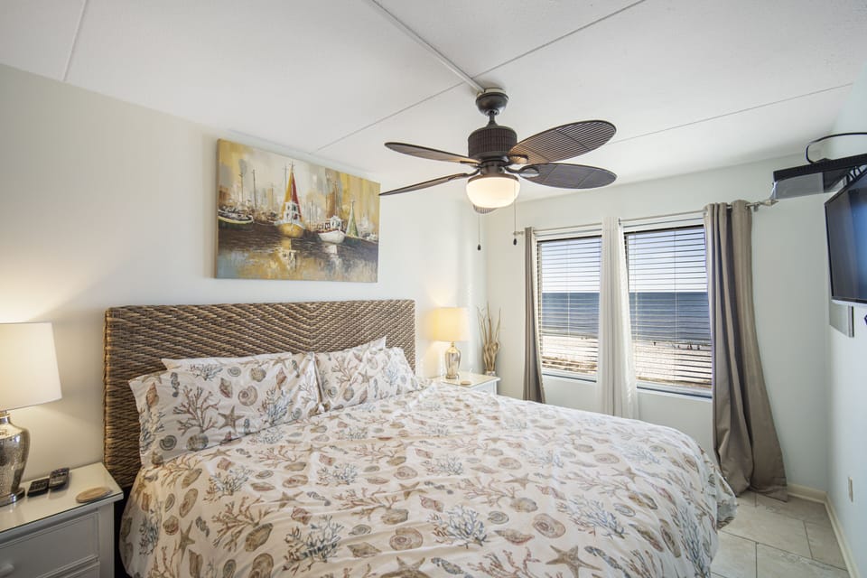 Condo, 2 Bedrooms, Balcony, Beachfront (408) | 2 bedrooms, individually decorated, individually furnished, free WiFi