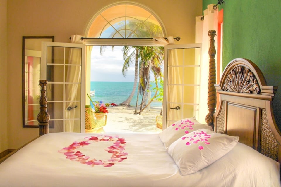 4 bedrooms, in-room safe, individually decorated, individually furnished