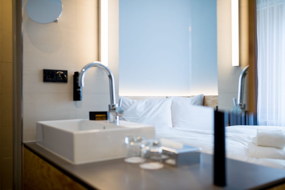 King Room | Bathroom sink