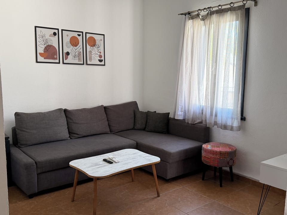 Comfort Condo | Minibar, desk, rollaway beds (surcharge), WiFi (free)