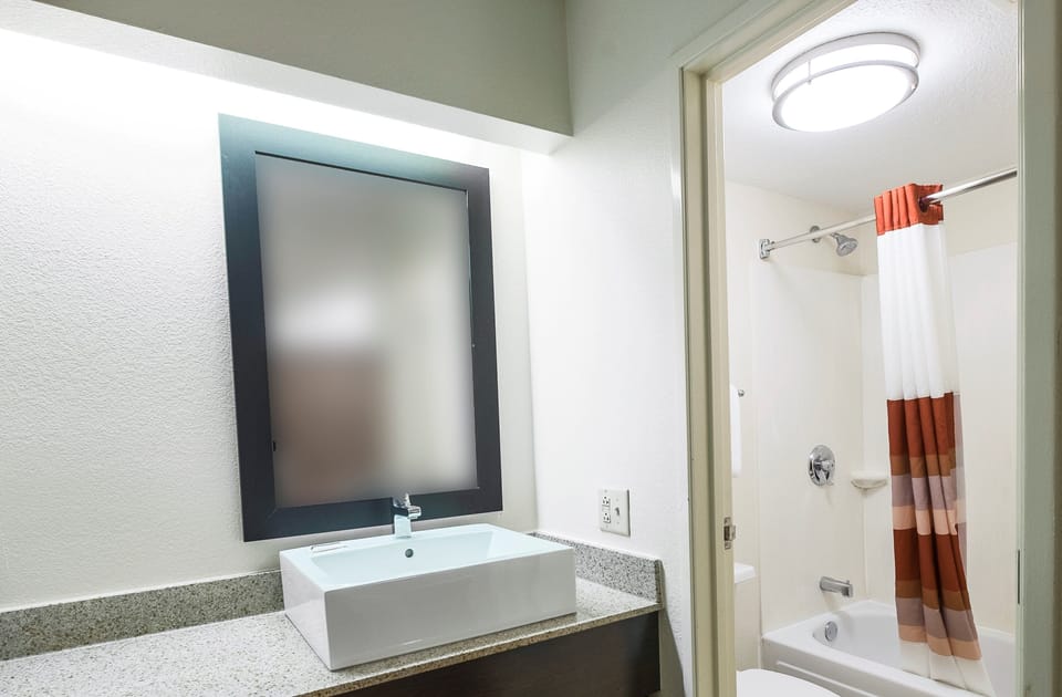 Free toiletries, towels, soap, shampoo