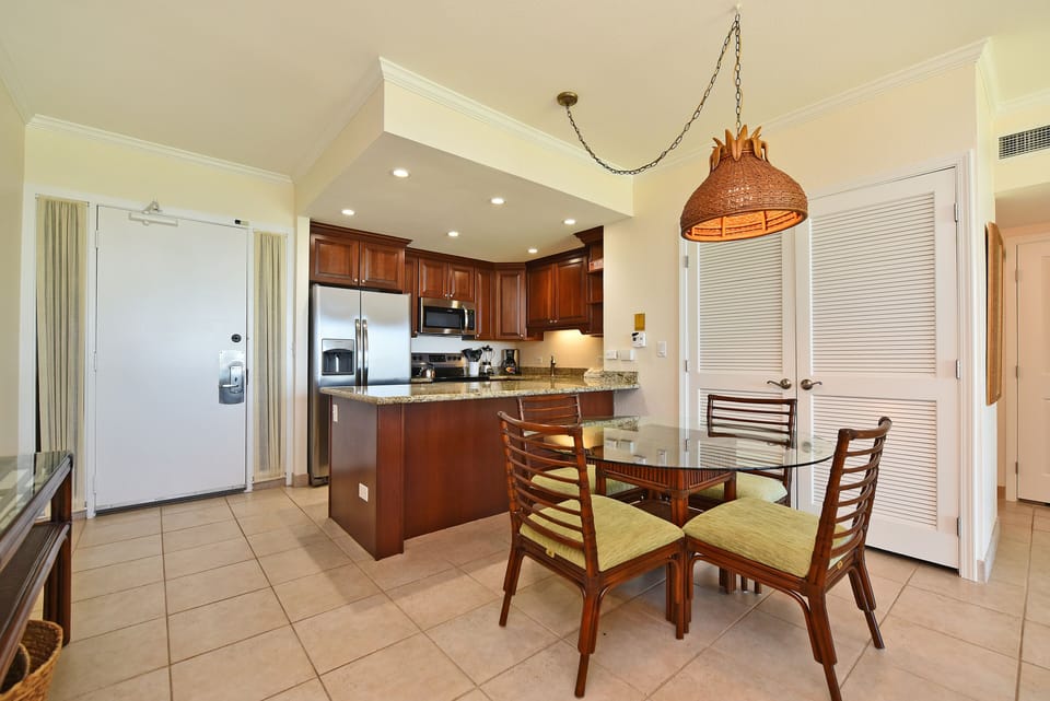 Condo, 2 Bedrooms | Private kitchen | Fridge, microwave, oven, coffee/tea maker